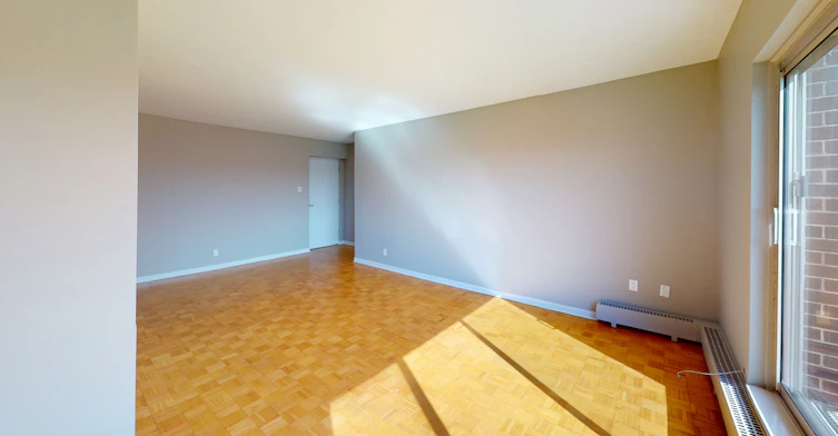 2CR-860 Canterbury Avenue, Ottawa, ON, K1G 3B2 - 2