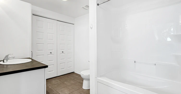 1B-500 Ovana Crescent, Alfred, ON, K0A 3K0 - 6