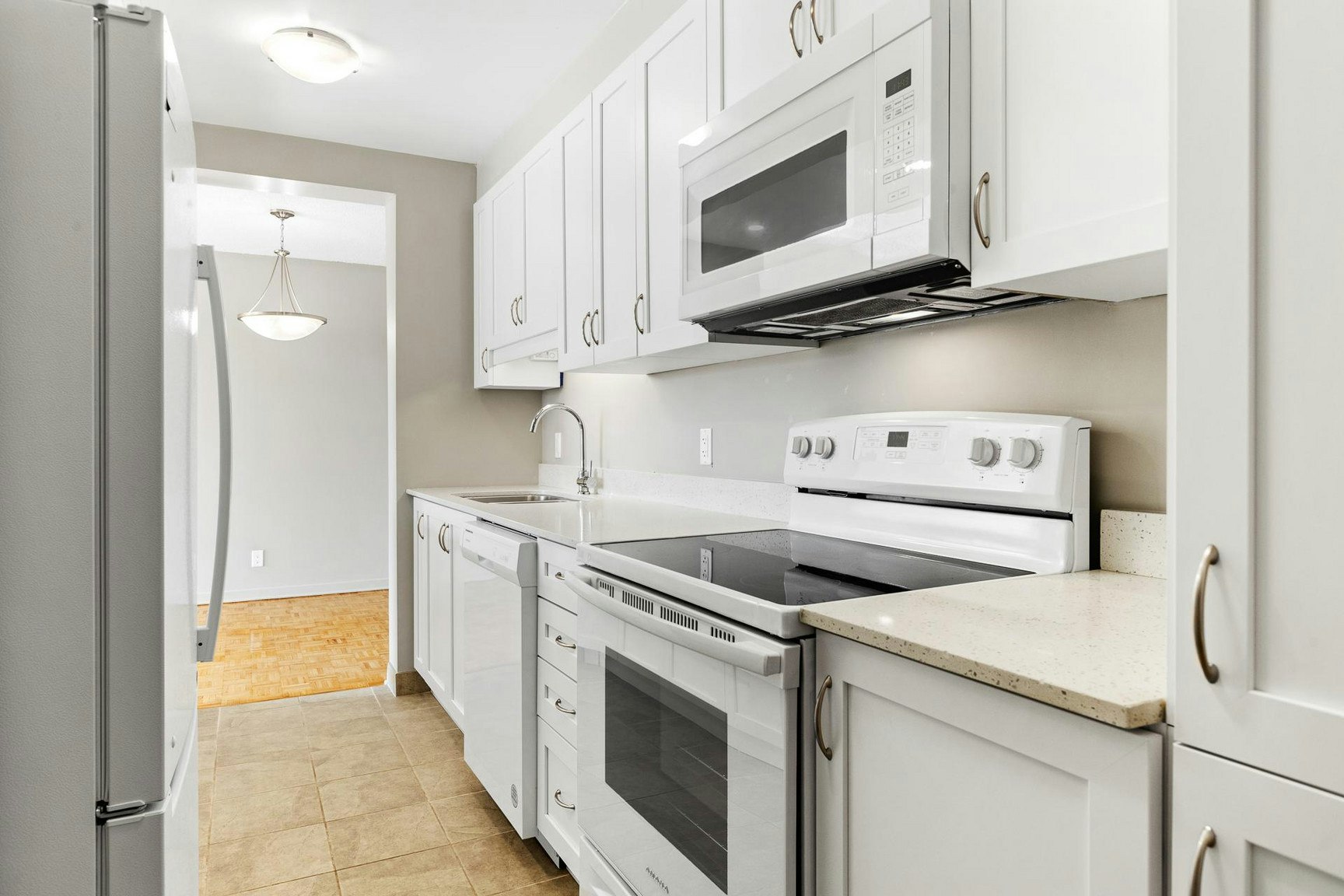 3D1RAC-2240 Halifax Drive, Ottawa, ON, K1G 2H5