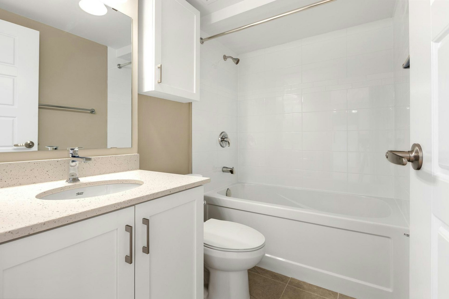 1AR-2240 Halifax Drive, Ottawa, ON, K1G 2H5 - 11