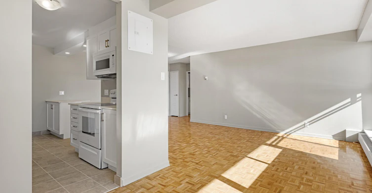 1AR-2240 Halifax Drive, Ottawa, ON, K1G 2H5 - 7