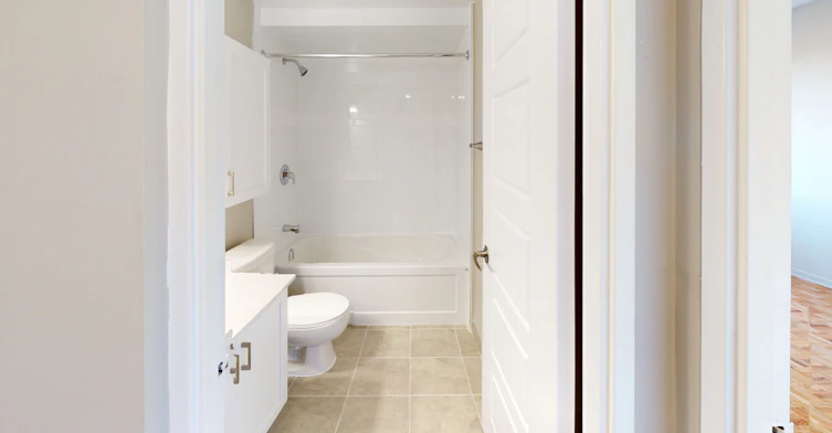 1AR-2240 Halifax Drive, Ottawa, ON, K1G 2H5 - 6