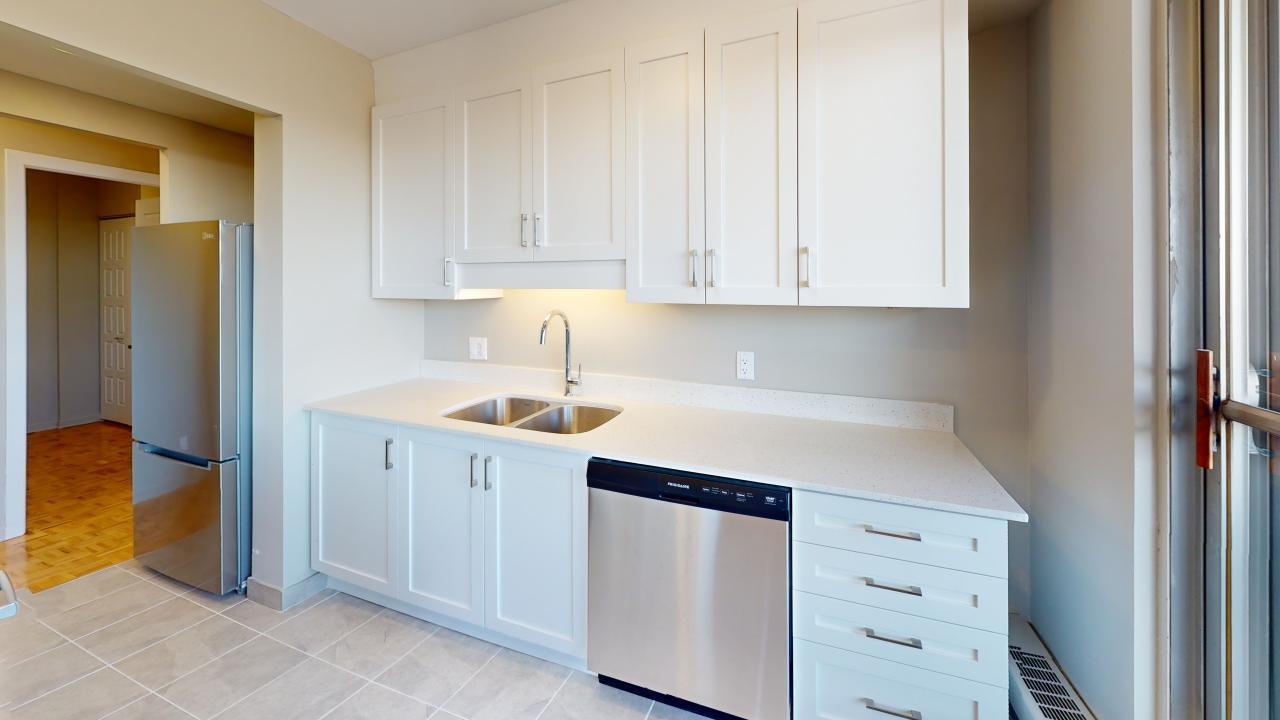 2BR-2240 Halifax Drive, Ottawa, ON, K1G 2H5