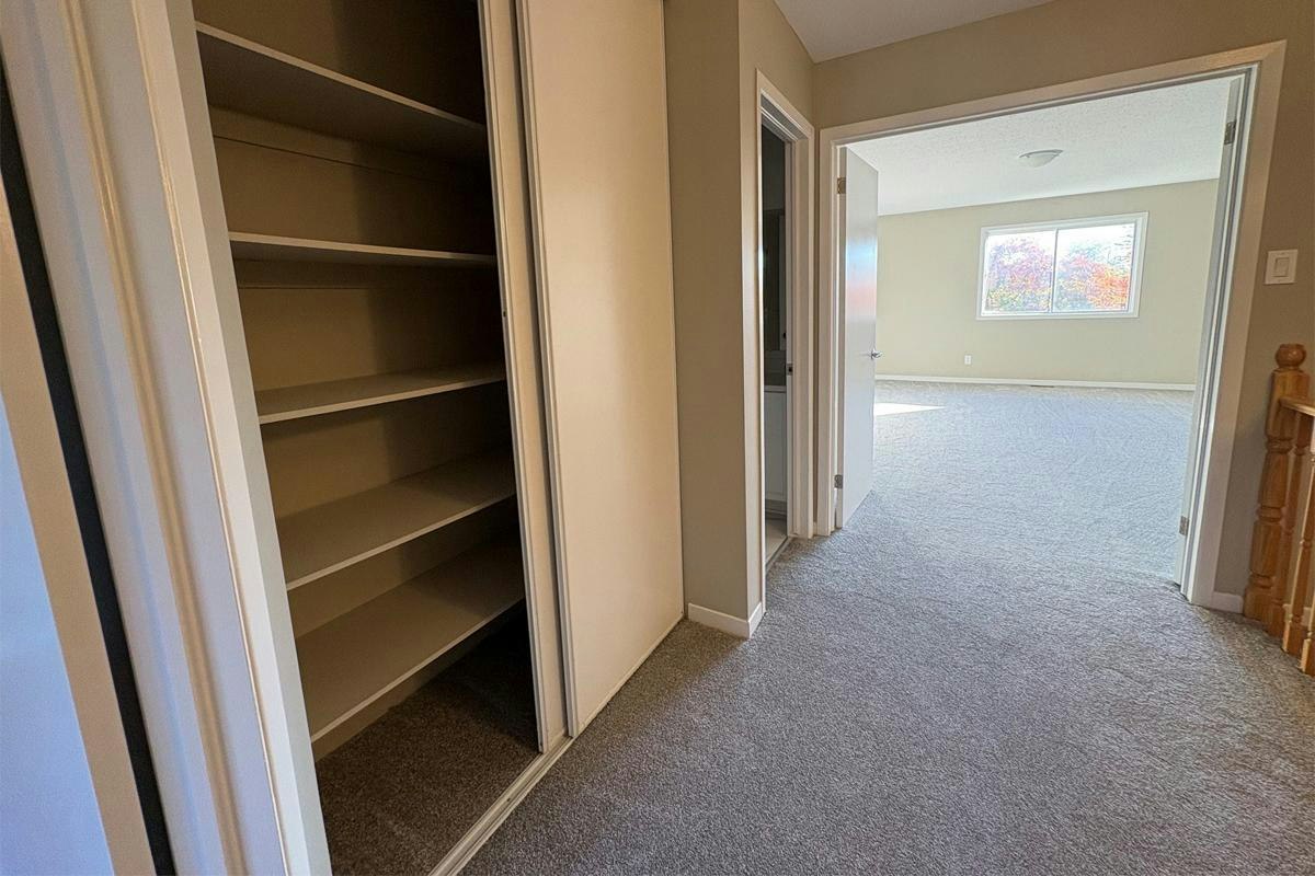 2 Tamara Way, Ottawa, ON, K2M 2N6 - 13