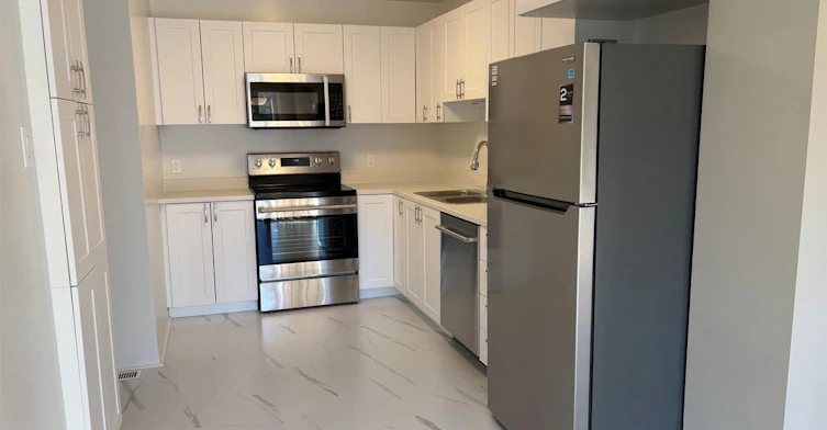 2 Tamara Way, Ottawa, ON, K2M 2N6