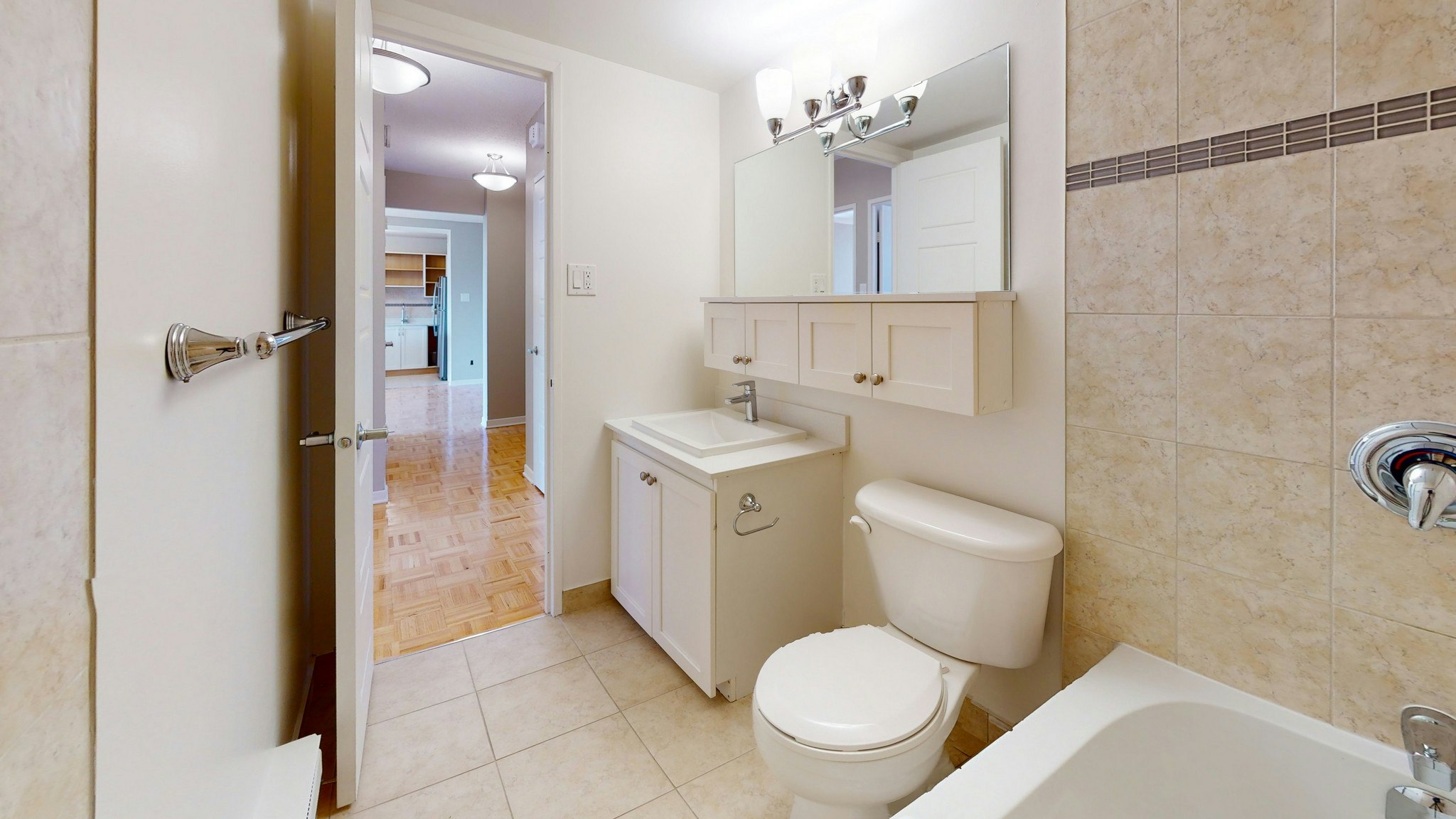 2C-211 Wurtemburg Street, Ottawa, ON, K1N 8R4 - 2