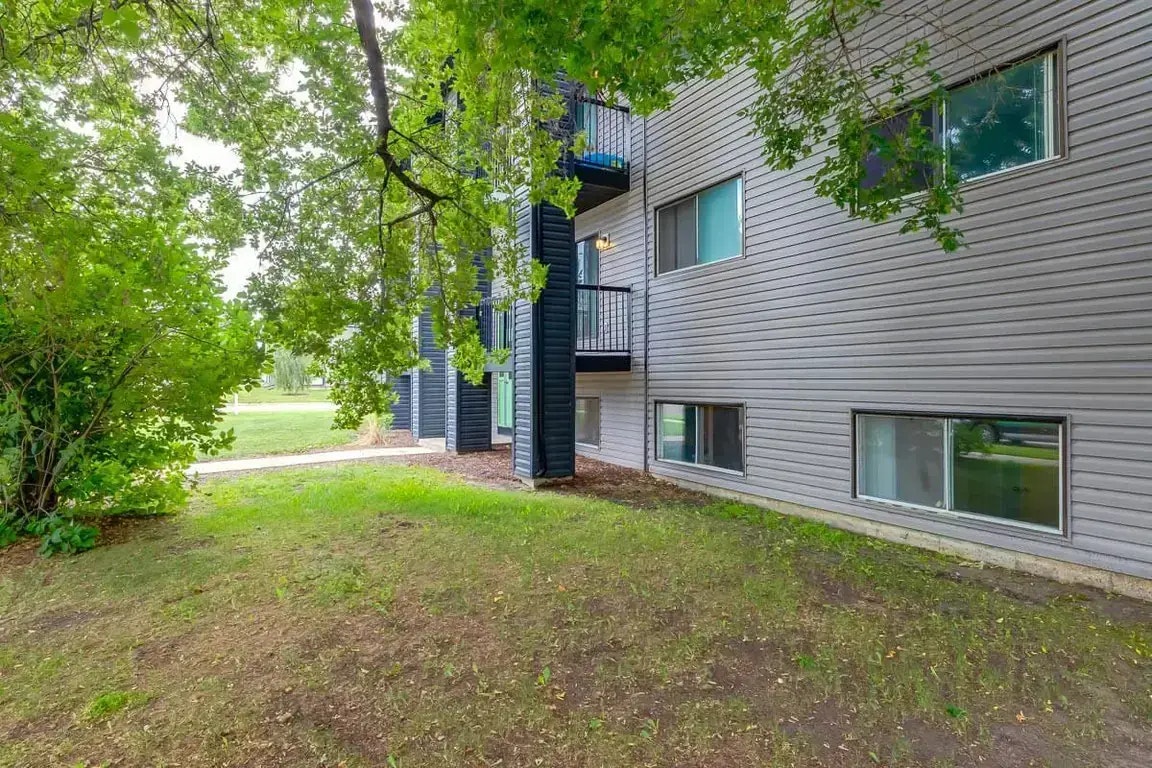 303-5520 51 Street, Lloydminster City West, AB, T9V 0R1 - 10