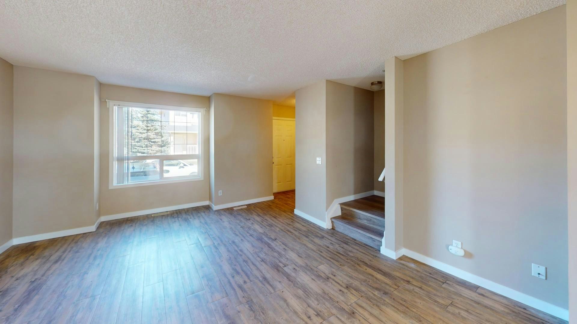 111 Tarawood Lane Northeast, Calgary, AB, T3J 5C2 - 2