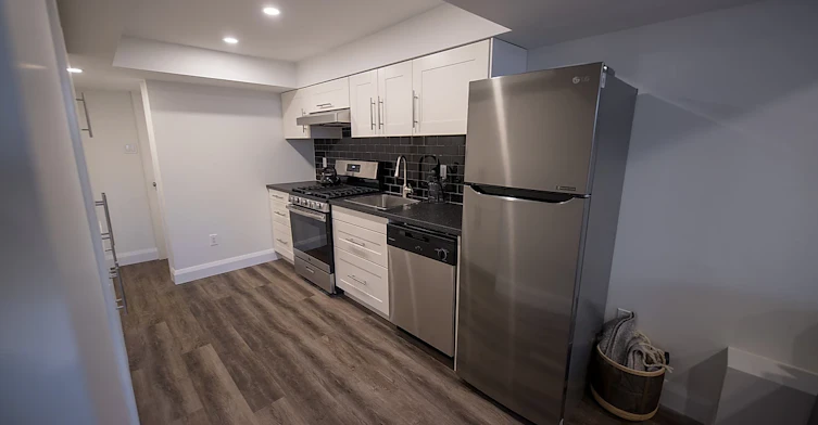 B-858 Bronson Avenue, Ottawa, ON, K1S 4G7 - 4