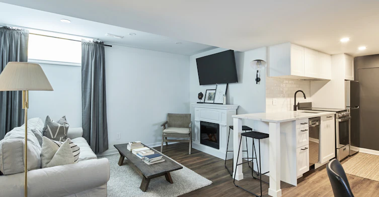 6-331 Catherine Street, Ottawa, ON, K1R 5T4