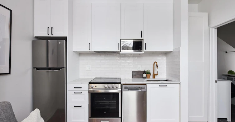 2-331 Catherine Street, Ottawa, ON, K1R 5T4 - 2