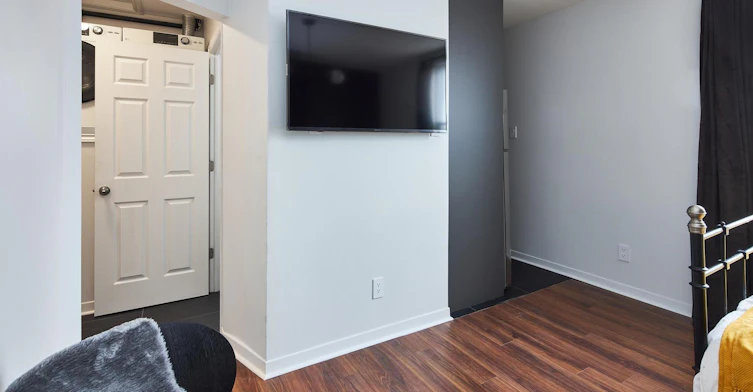 5-331 Catherine Street, Ottawa, ON, K1R 5T4 - 5