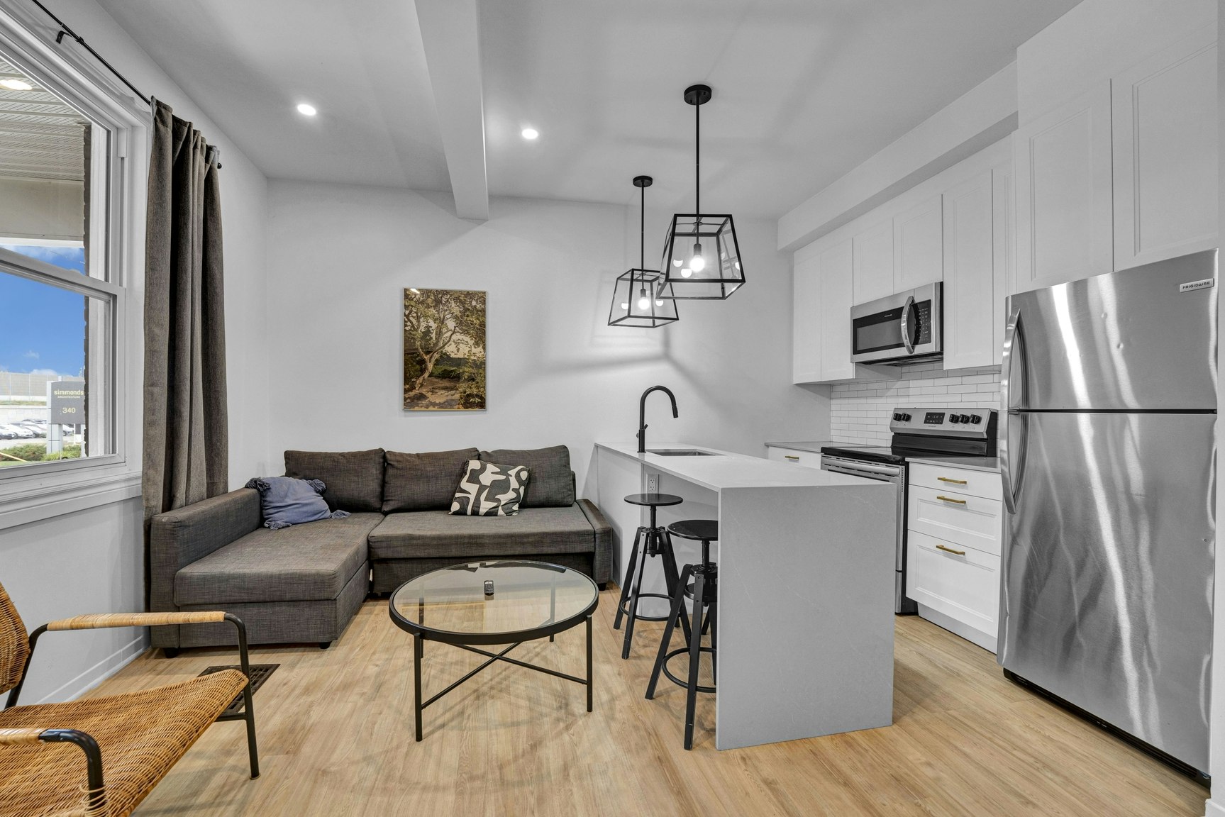 1-327 Catherine Street, Ottawa, ON, K1R 5T4