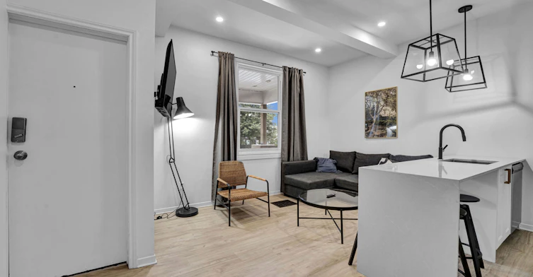 1-327 Catherine Street, Ottawa, ON, K1R 5T4 - 6