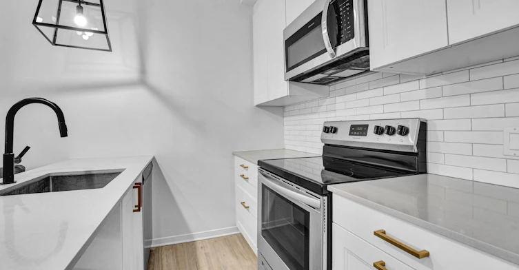 1-327 Catherine Street, Ottawa, ON, K1R 5T4 - 8