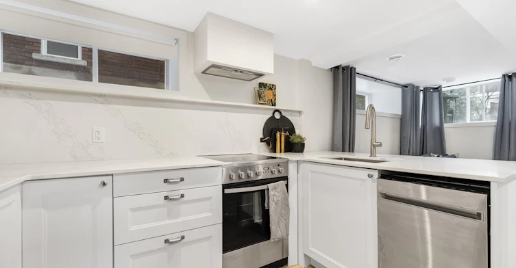 B-121 Hopewell Avenue, Ottawa, ON, K1S 2Z2 - 18
