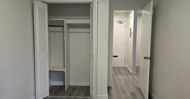 202-1030 West 14th Avenue, Vancouver, BC, V6H 1P3 - 4