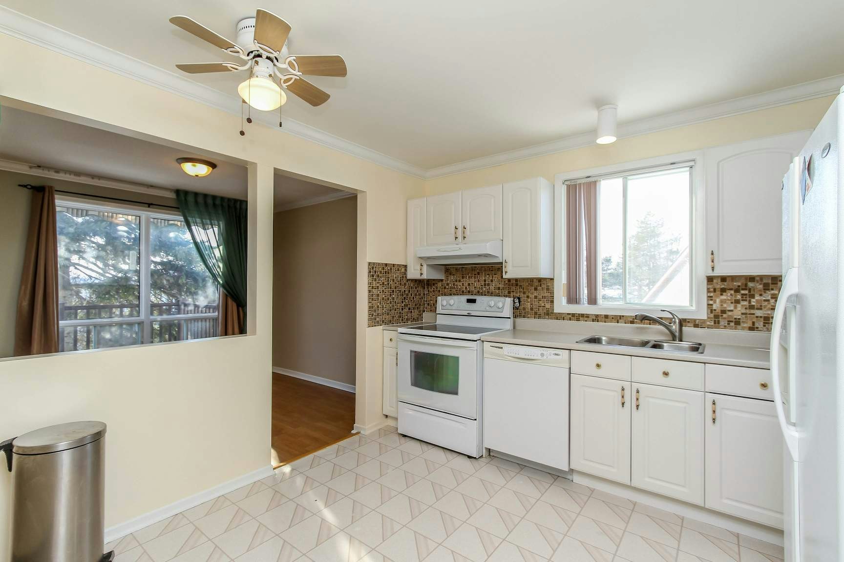 10D-10D Stonehill Court, Ottawa, ON, K2M 1E5 - 2