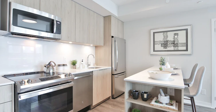 25 Nicholas Avenue, Toronto, ON, M5A 0M9 - 30