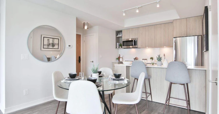 25 Nicholas Avenue, Toronto, ON, M5A 0M9 - 27