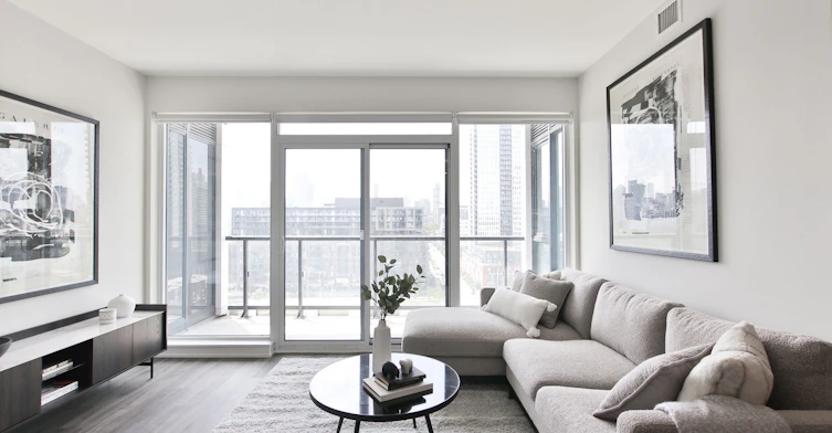 25 Nicholas Avenue, Toronto, ON, M5A 0M9