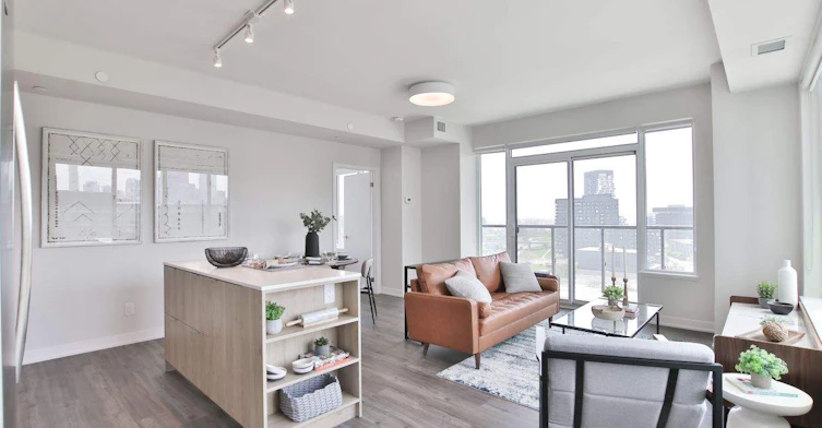 25 Nicholas Avenue, Toronto, ON, M5A 0M9