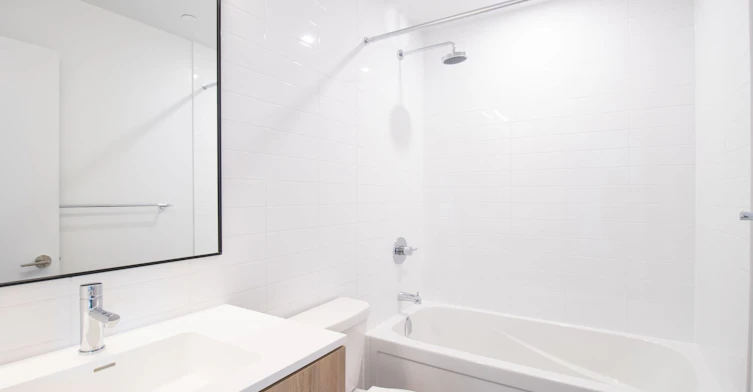 25 Nicholas Avenue, Toronto, ON, M5A 0M9 - 5