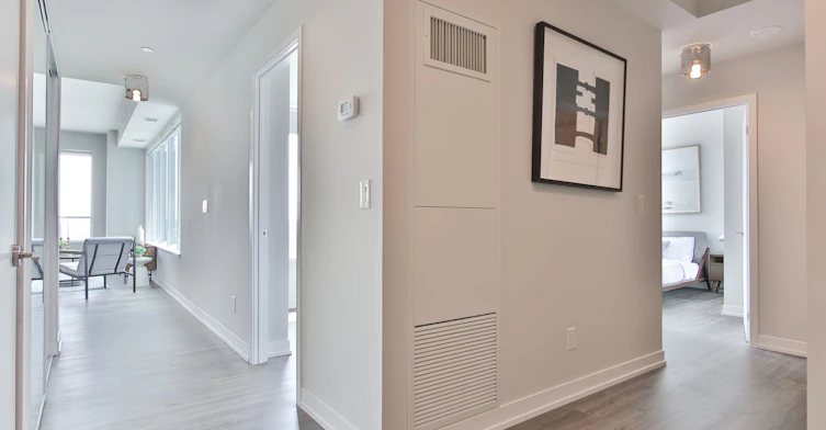 25 Nicholas Avenue, Toronto, ON, M5A 0M9 - 8