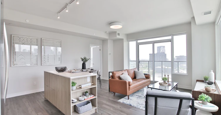 25 Nicholas Avenue, Toronto, ON, M5A 0M9 - 7