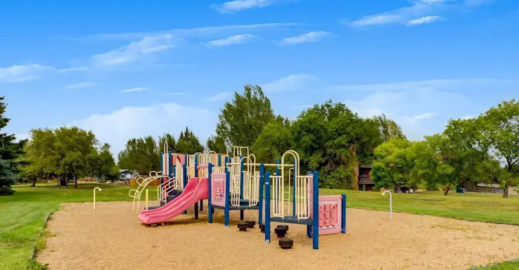 B207-2702 48 Avenue, Lloydminster City West, AB, S9V 1K7 - 3