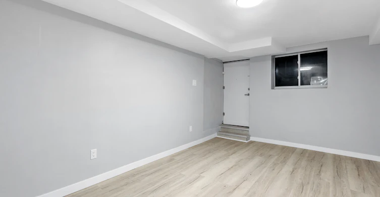 7-883 Somerset Street West, Ottawa, ON, K1R 6R6 - 8