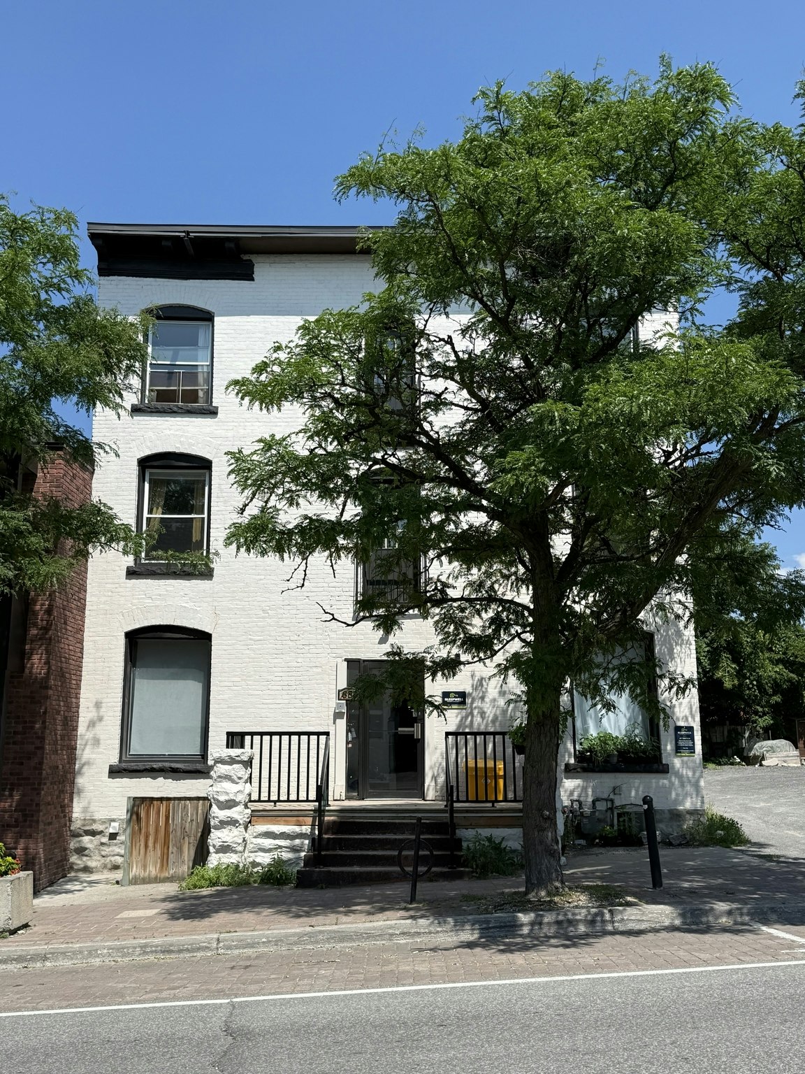 1-883 Somerset Street West, Ottawa, ON, K1R 6R6