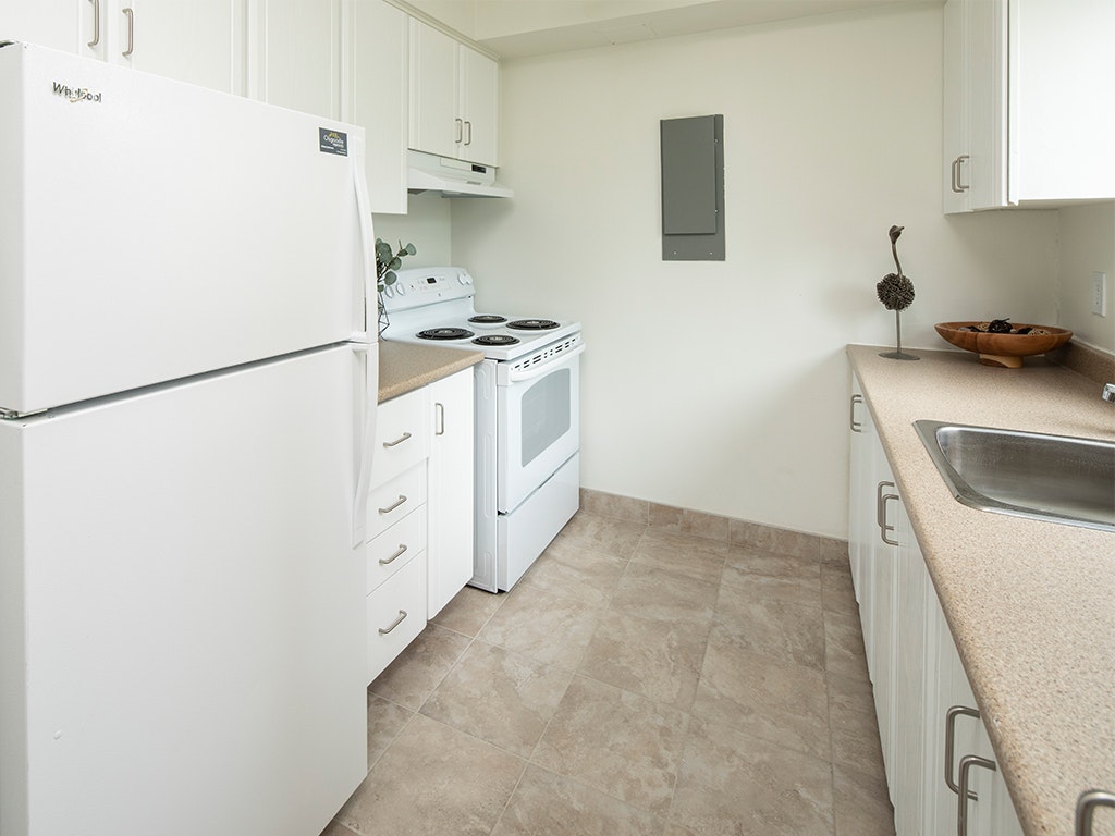 240-1108-240 Brittany Drive, Ottawa, ON, K1K 0R6 - 2