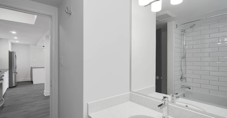 0101-2222 Bellevue Avenue, West Vancouver, BC, V7V 1C7 - 6