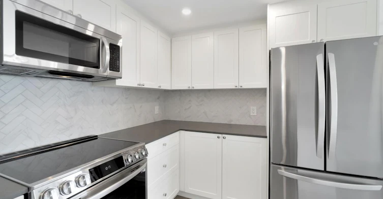 0406-2190 Bellevue Avenue, West Vancouver, BC, V7V 1C4 - 7