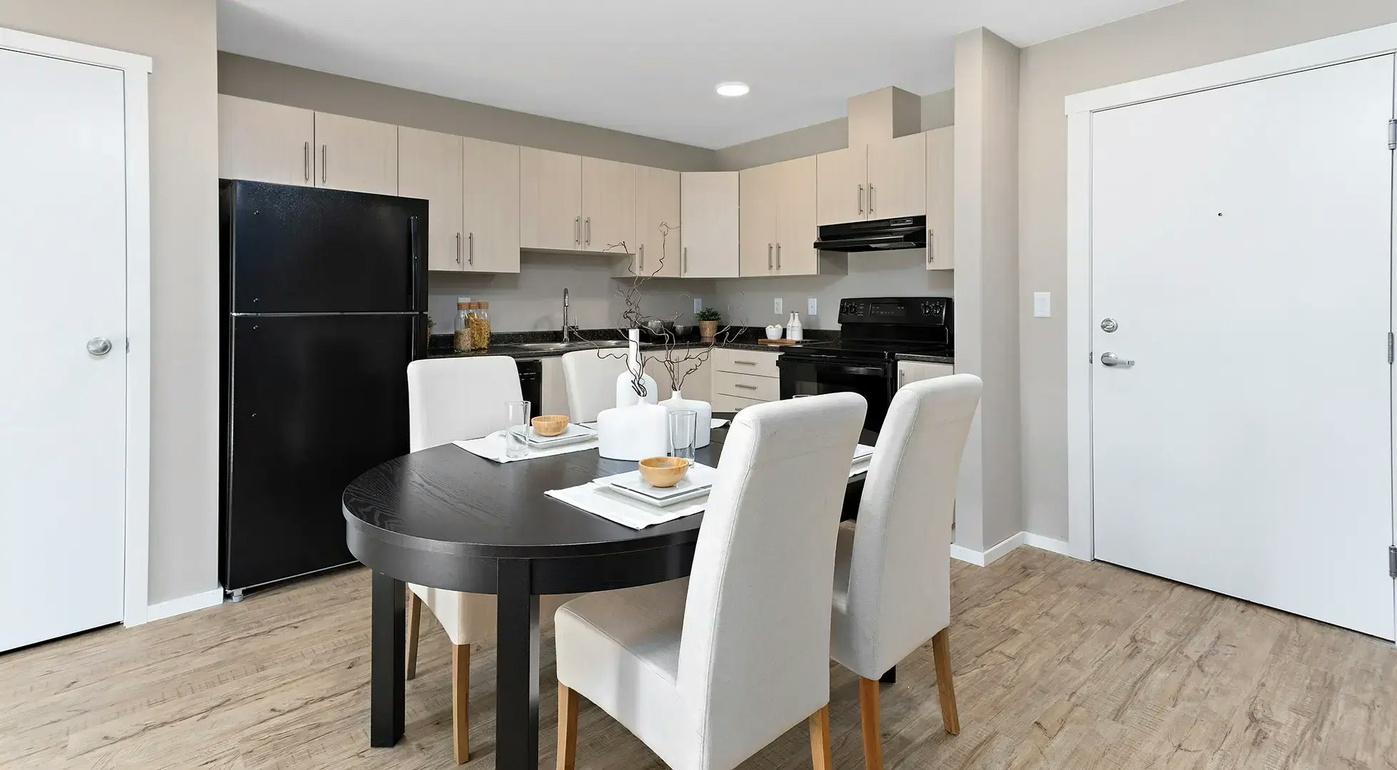 21817 91a Avenue NW, Edmonton, AB, T5T 7S3 - 5