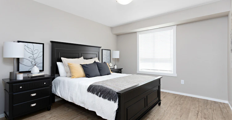 21817 91a Avenue NW, Edmonton, AB, T5T 7S3 - 14