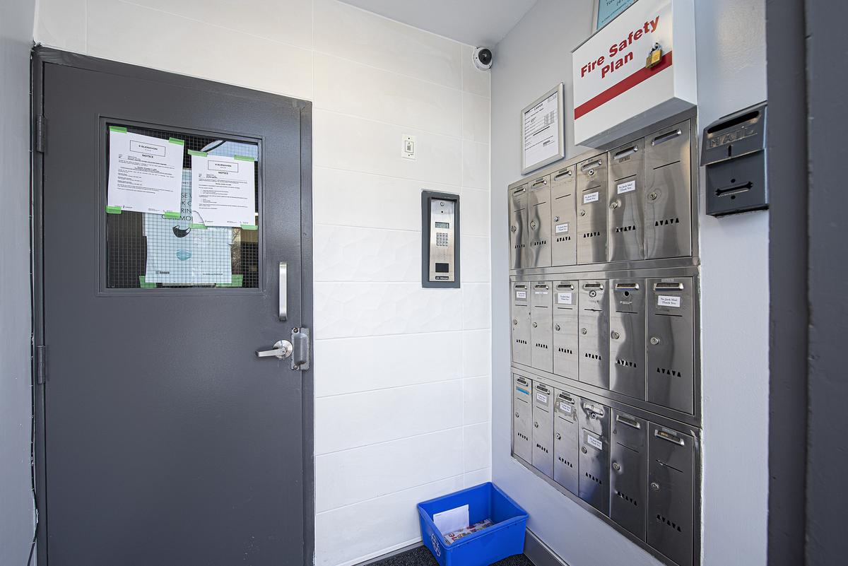 B5-5 Glenavon Road, Toronto, ON, M6K 1C9 - 25