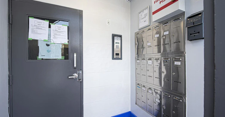 B5-5 Glenavon Road, Toronto, ON, M6K 1C9 - 25