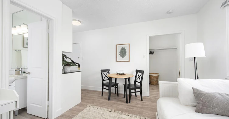 B5-5 Glenavon Road, Toronto, ON, M6K 1C9 - 22