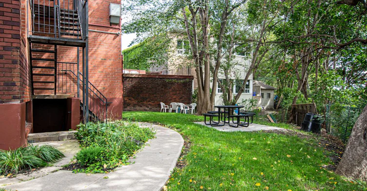 B5-5 Glenavon Road, Toronto, ON, M6K 1C9 - 13