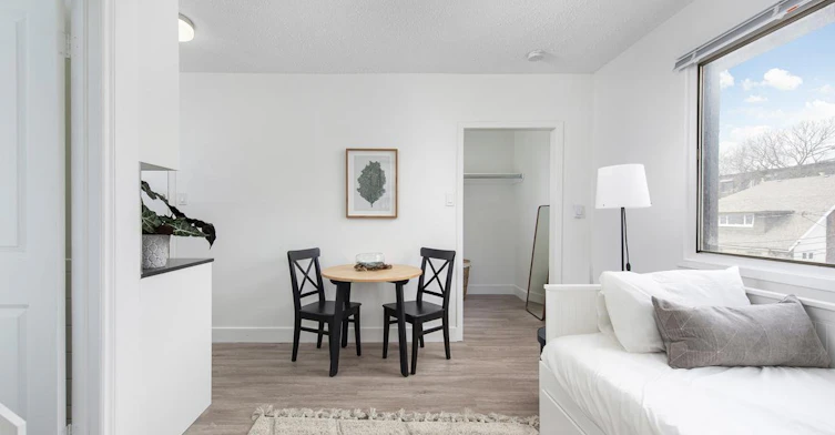 B5-5 Glenavon Road, Toronto, ON, M6K 1C9 - 21