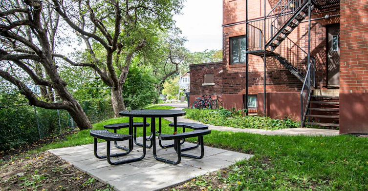 B5-5 Glenavon Road, Toronto, ON, M6K 1C9 - 17