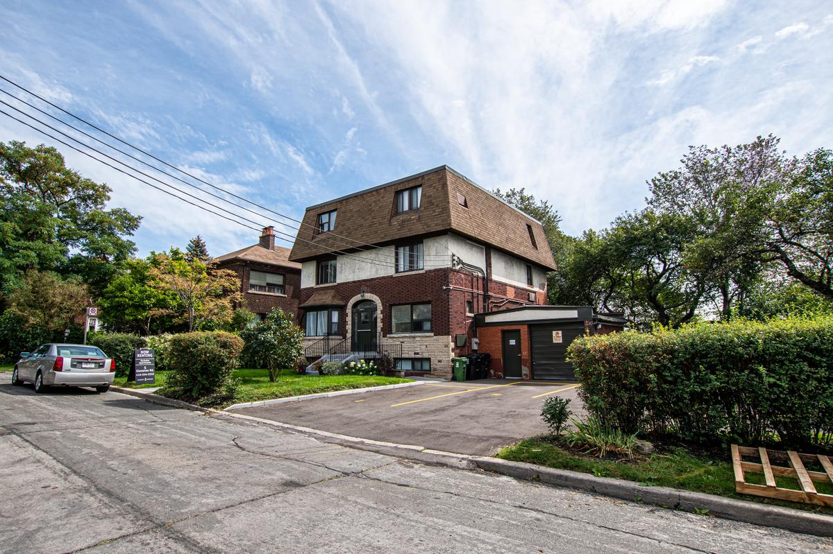 B5-5 Glenavon Road, Toronto, ON, M6K 1C9 - 15