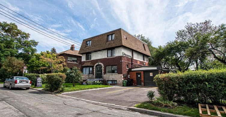 B5-5 Glenavon Road, Toronto, ON, M6K 1C9 - 15