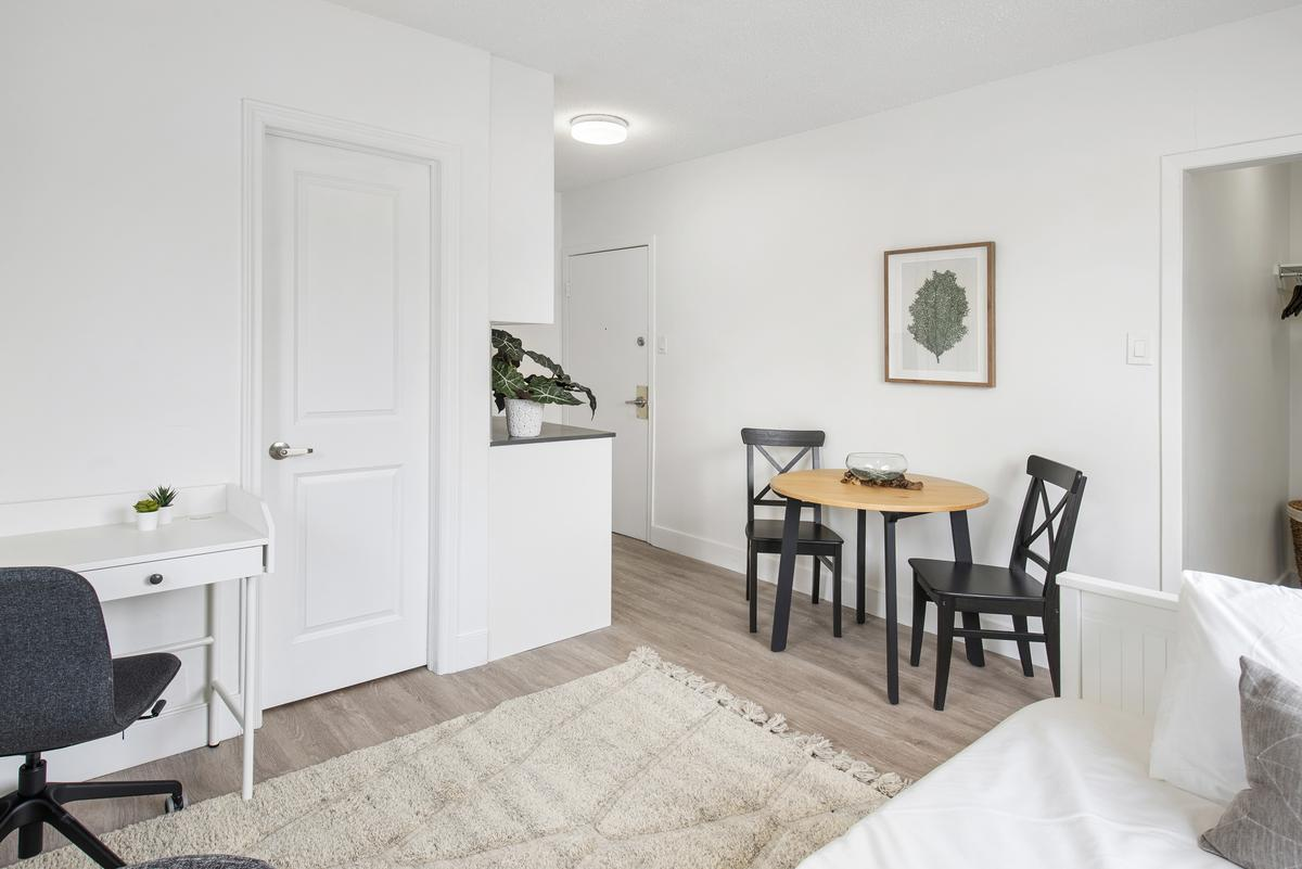 B5-5 Glenavon Road, Toronto, ON, M6K 1C9 - 10