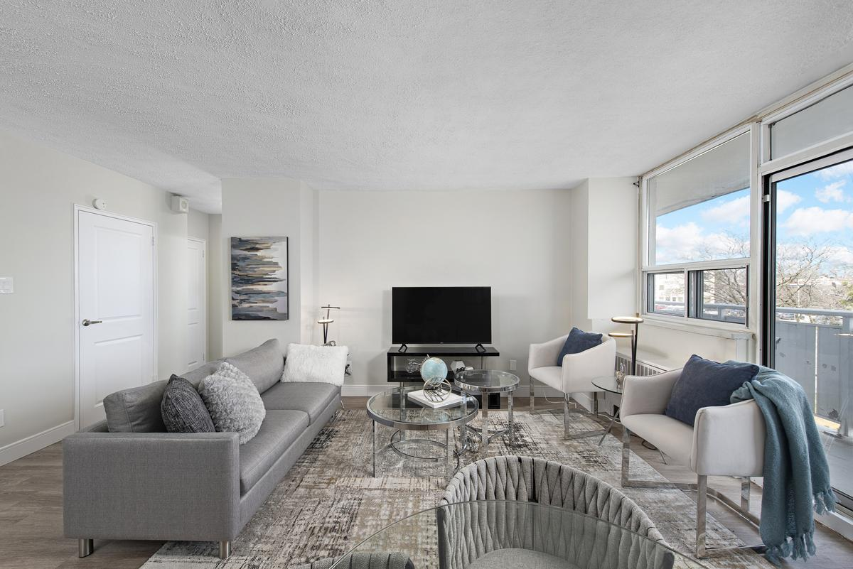 0519-2050 Keele Street, Toronto, ON, M6M 3Y7 - 13