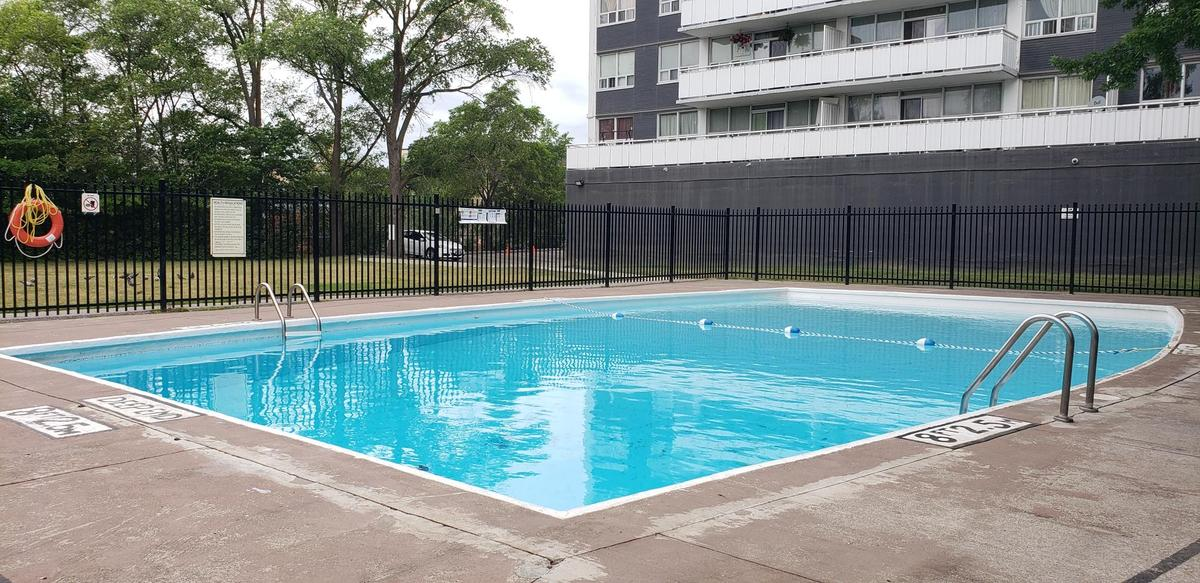 0519-2050 Keele Street, Toronto, ON, M6M 3Y7 - 21