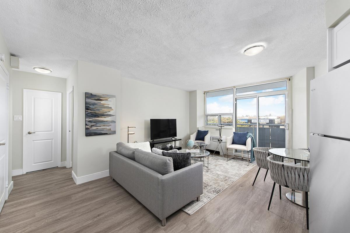 0519-2050 Keele Street, Toronto, ON, M6M 3Y7 - 27