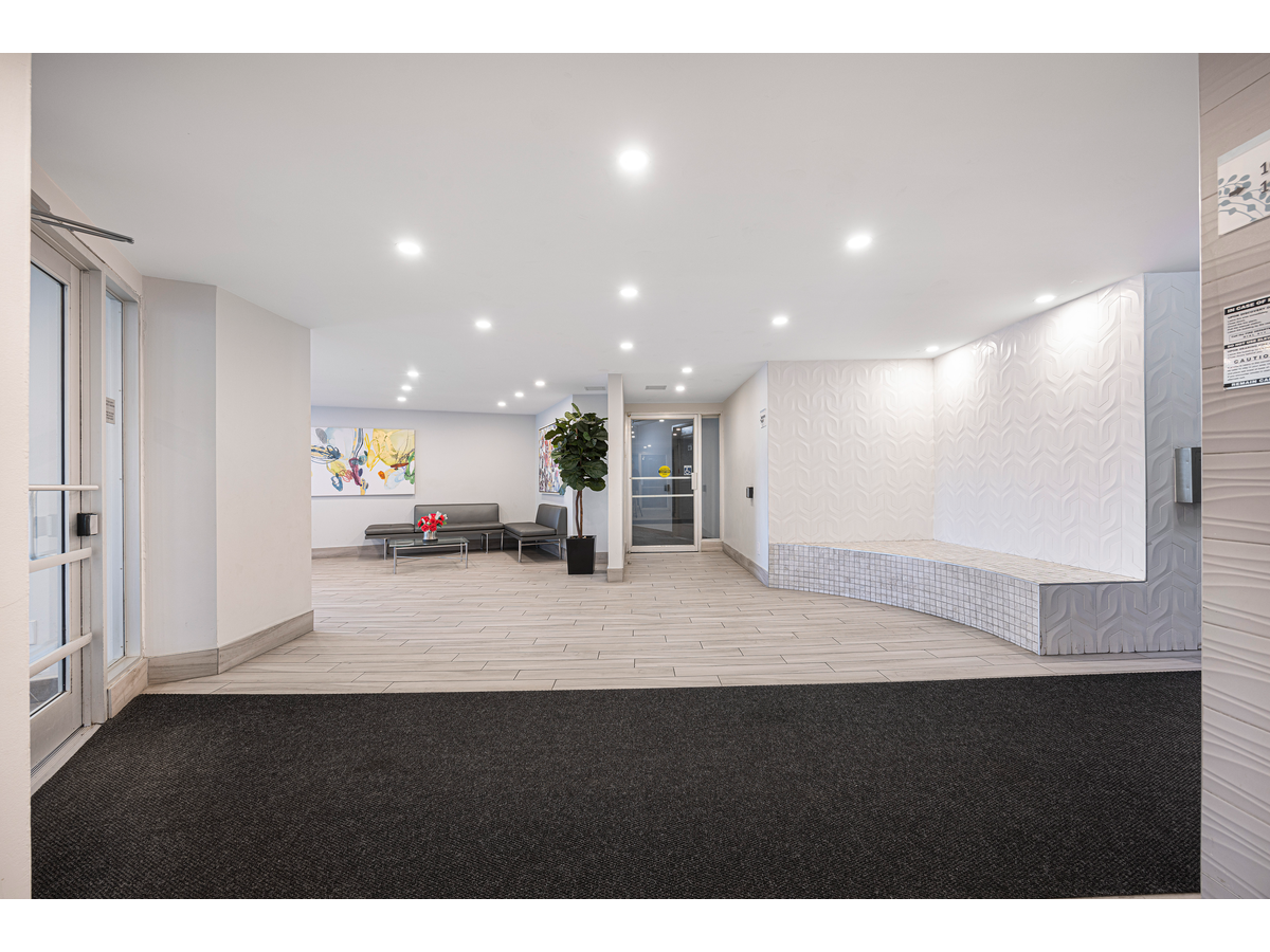 0519-2050 Keele Street, Toronto, ON, M6M 3Y7 - 33